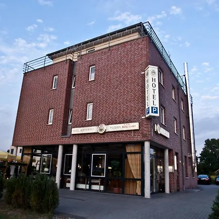 Hotel Manu 3*